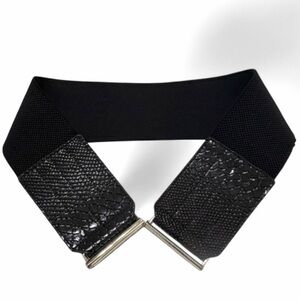 VINTAGE-Wide Stretch Waist Belt-Faux Snakeskin Panel Silver Clasp Statement-OS